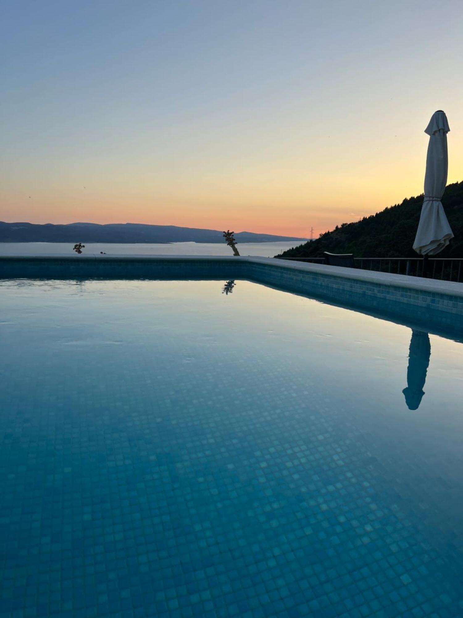 Villa Kristina - Ferienhaus Baska Voda - Topici, Private Outdoor Swimmingpool, Wifi Kültér fotó